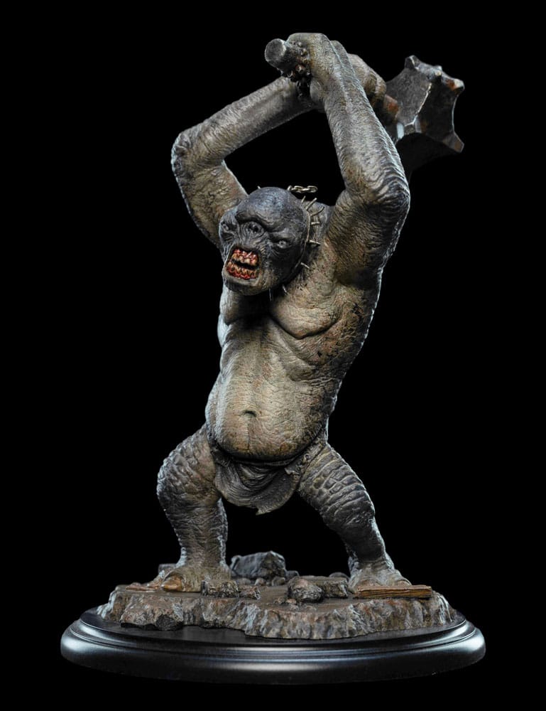 Cave troll as a statue for the living room – The horror from Moria!