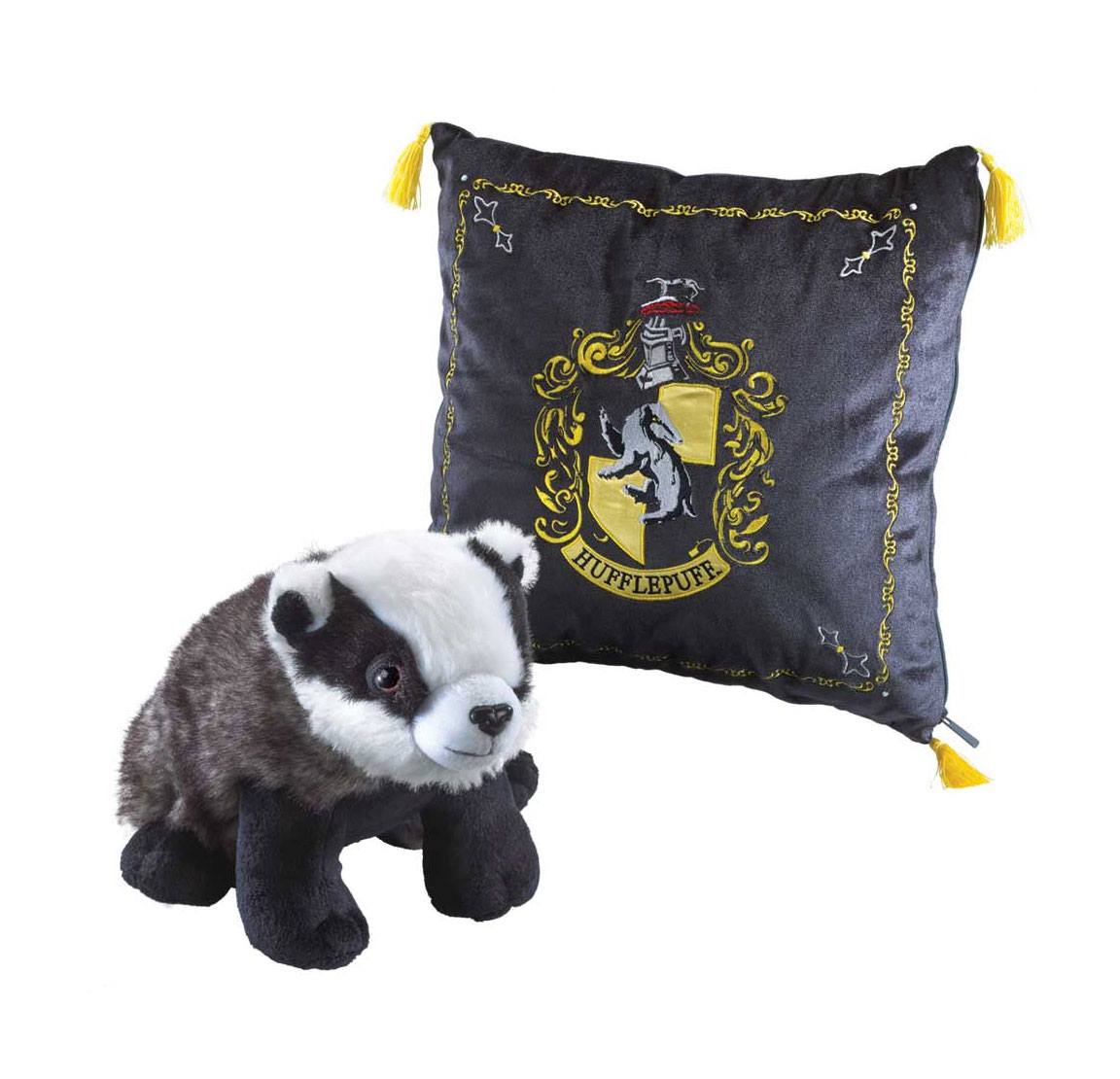 Hufflepuff cuddly pillow with plush figure – house pride to cuddle