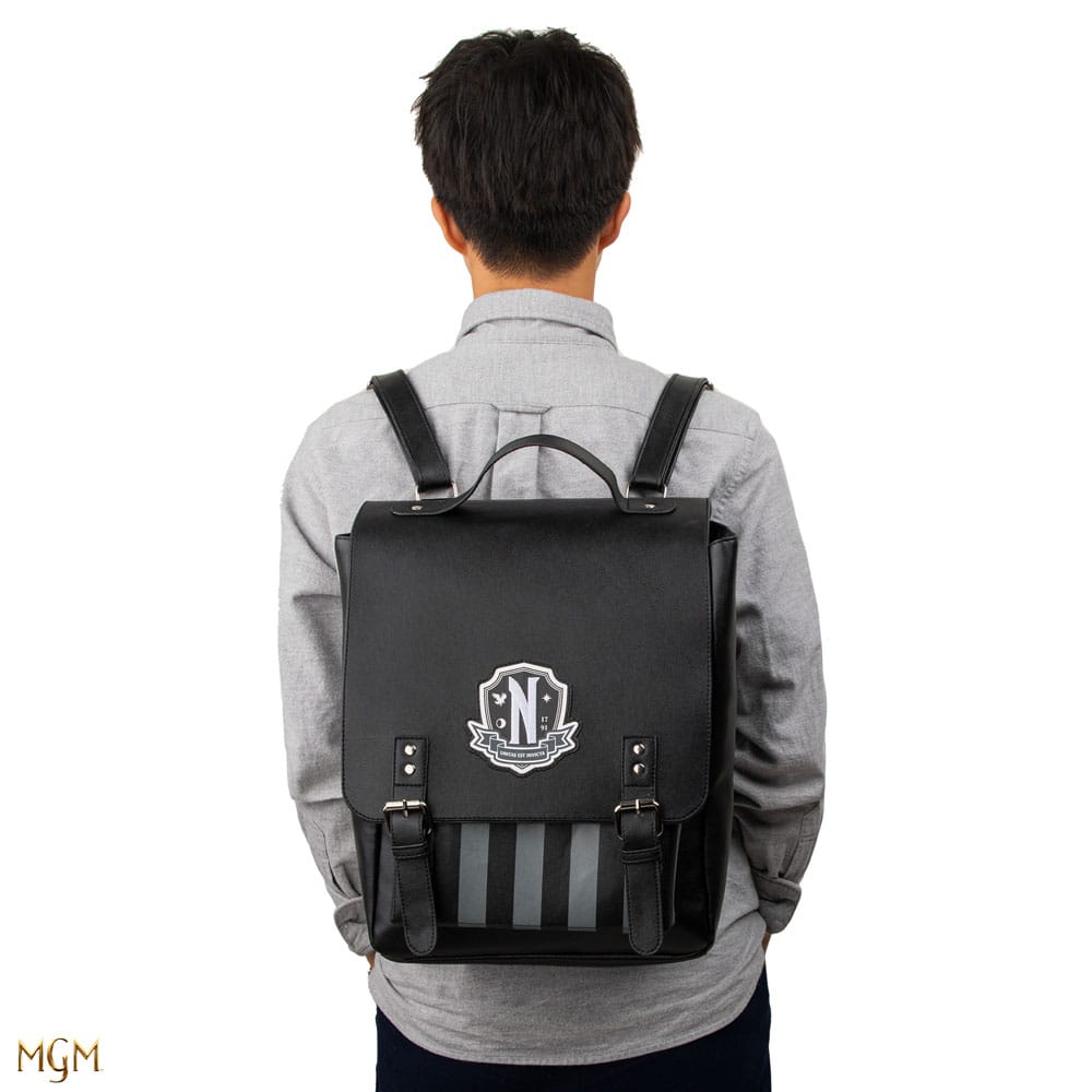 Wednesday Rucksack: Mystische Eleganz der Nevermore Academy