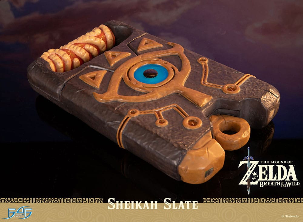 Life-size Sheikah Tablet - Statue from The Legend of Zelda (limited)
