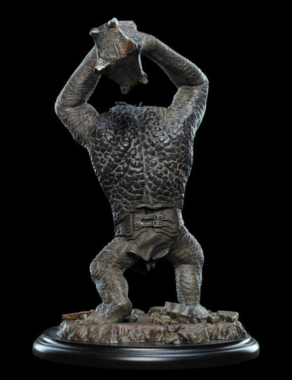 Cave troll as a statue for the living room – The horror from Moria!