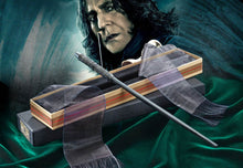 Professor Snape's wand in Ollivander box