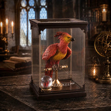 Figurka feniksa Fawkesa – magiczne stworzenia w dioramie