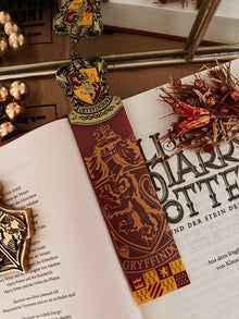Harry Potter Gryffindor Lesezeichen – Metallwappen & PVC