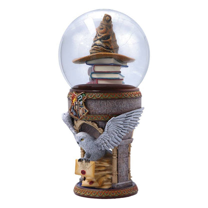 Hogwarts snow globe for the living room – magic to shake