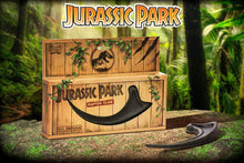 Jurassic Park - Velociraptor claw as a 1:1 replica