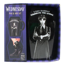 Wednesday Tassen- und Socken-Set – Mystisch und Kuschlig