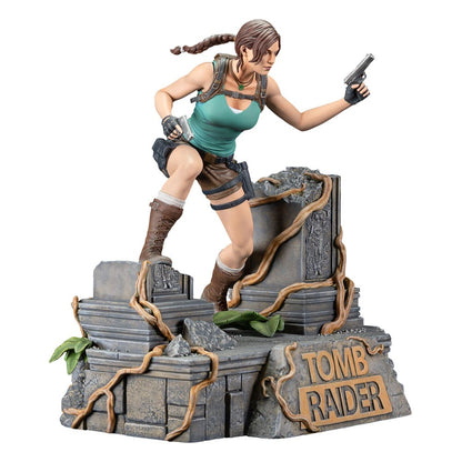 Tomb Raider Lara Croft PVC Statue 24 cm – mit Zubehör
