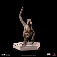 Jurassic Park Velociraptor Deceptively Real Statue – Detailed &amp; Epic